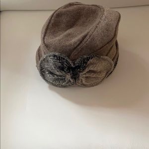 Elegant wool hat